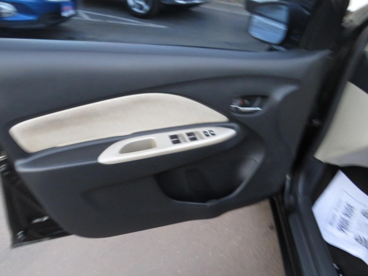 Toyota Yaris 4dr Sdn Auto Base (Natl) 2007