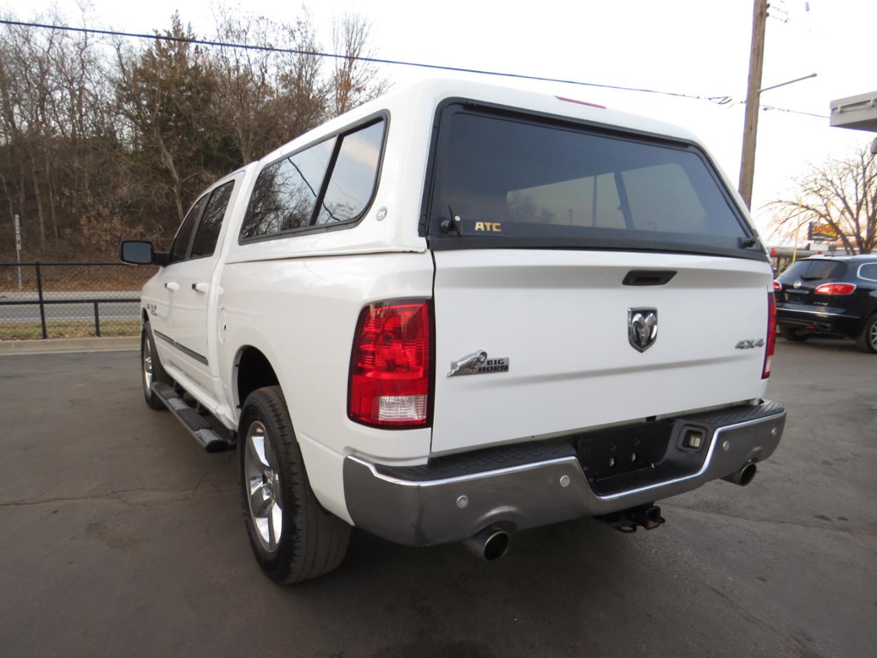 RAM 1500 4WD Crew Cab 140.5" Big Horn 2016