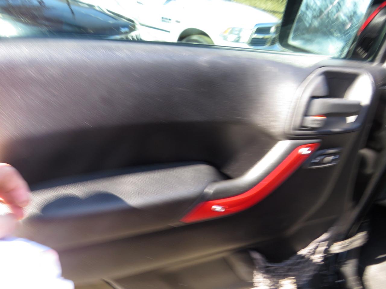 Jeep Wrangler 4WD 2dr Sahara 2012