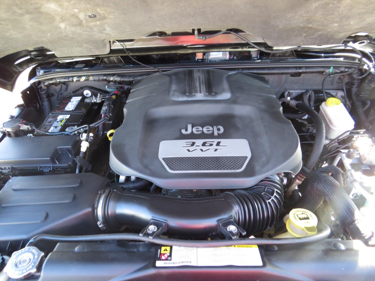 Jeep Wrangler 4WD 2dr Sahara 2012