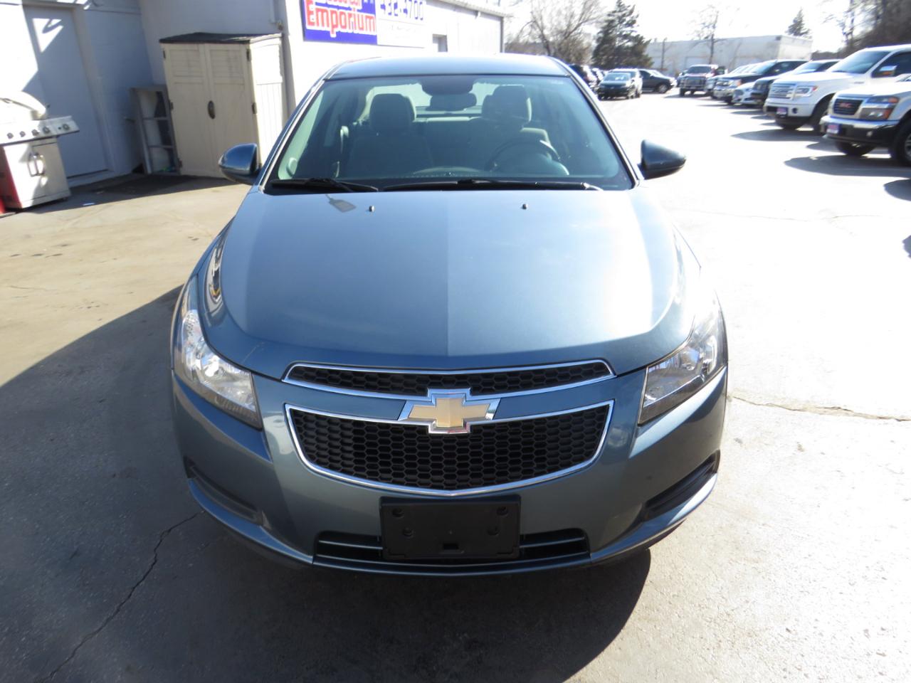 Chevrolet Cruze 4dr Sdn LT w/1LT 2012