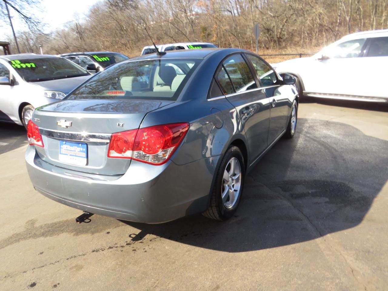 Chevrolet Cruze 4dr Sdn LT w/1LT 2012