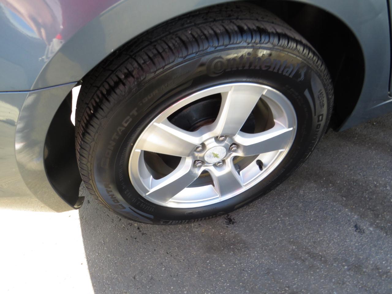 Chevrolet Cruze 4dr Sdn LT w/1LT 2012