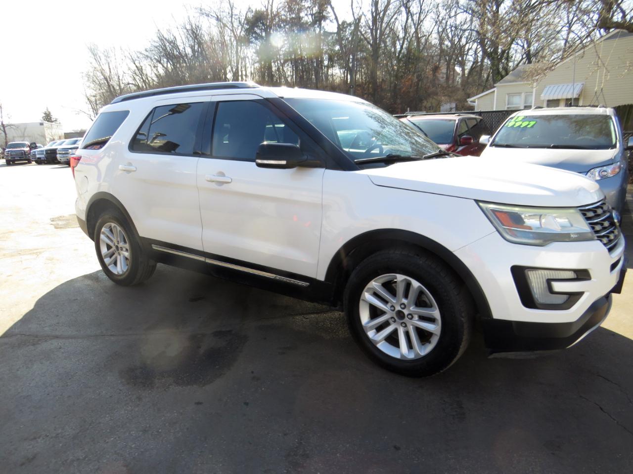 Ford Explorer FWD 4dr XLT 2016