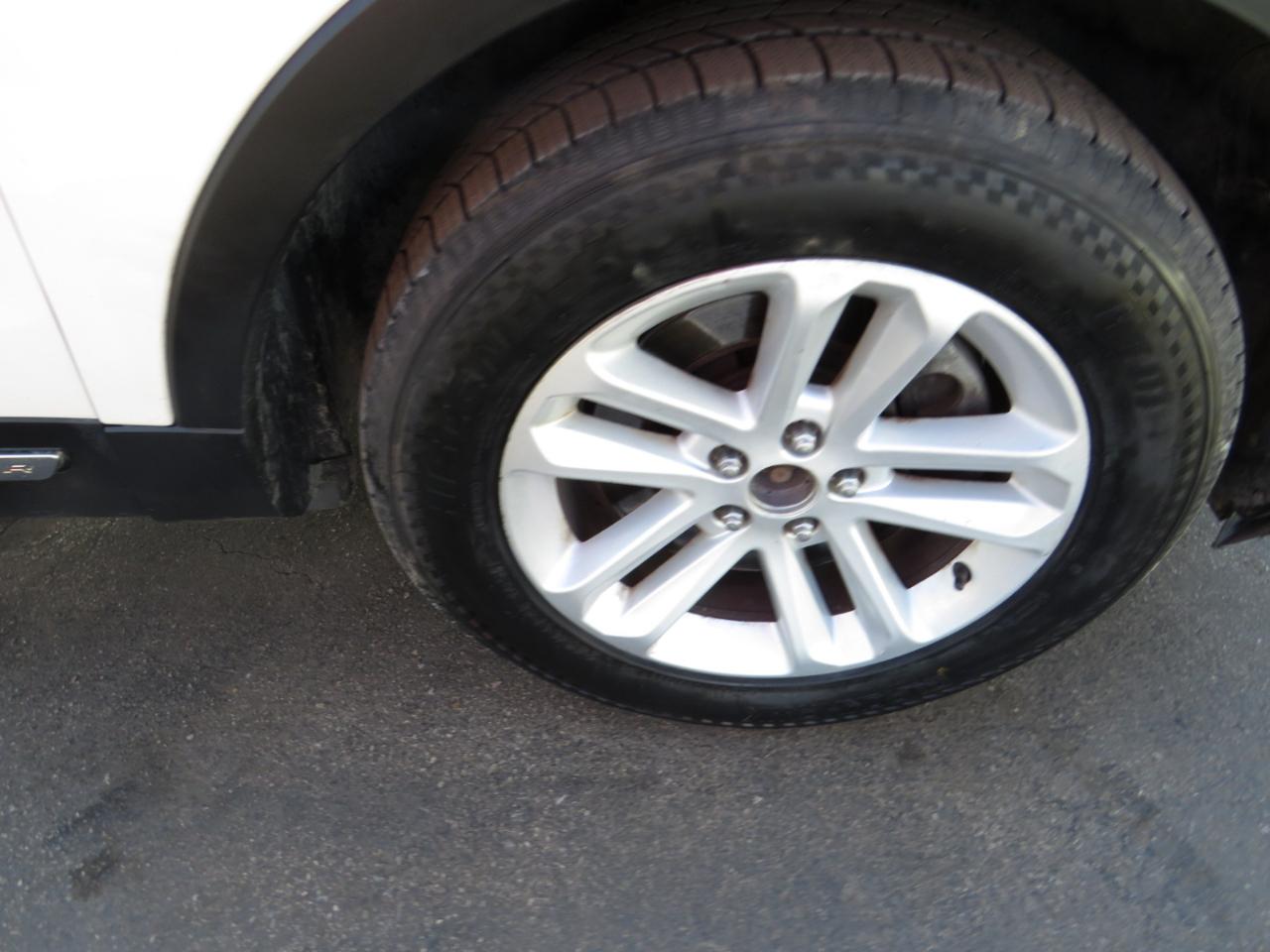 Ford Explorer FWD 4dr XLT 2016