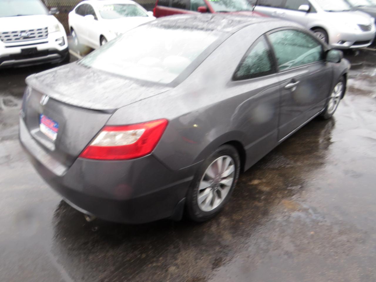 Honda Civic Cpe 2dr Auto EX 2011