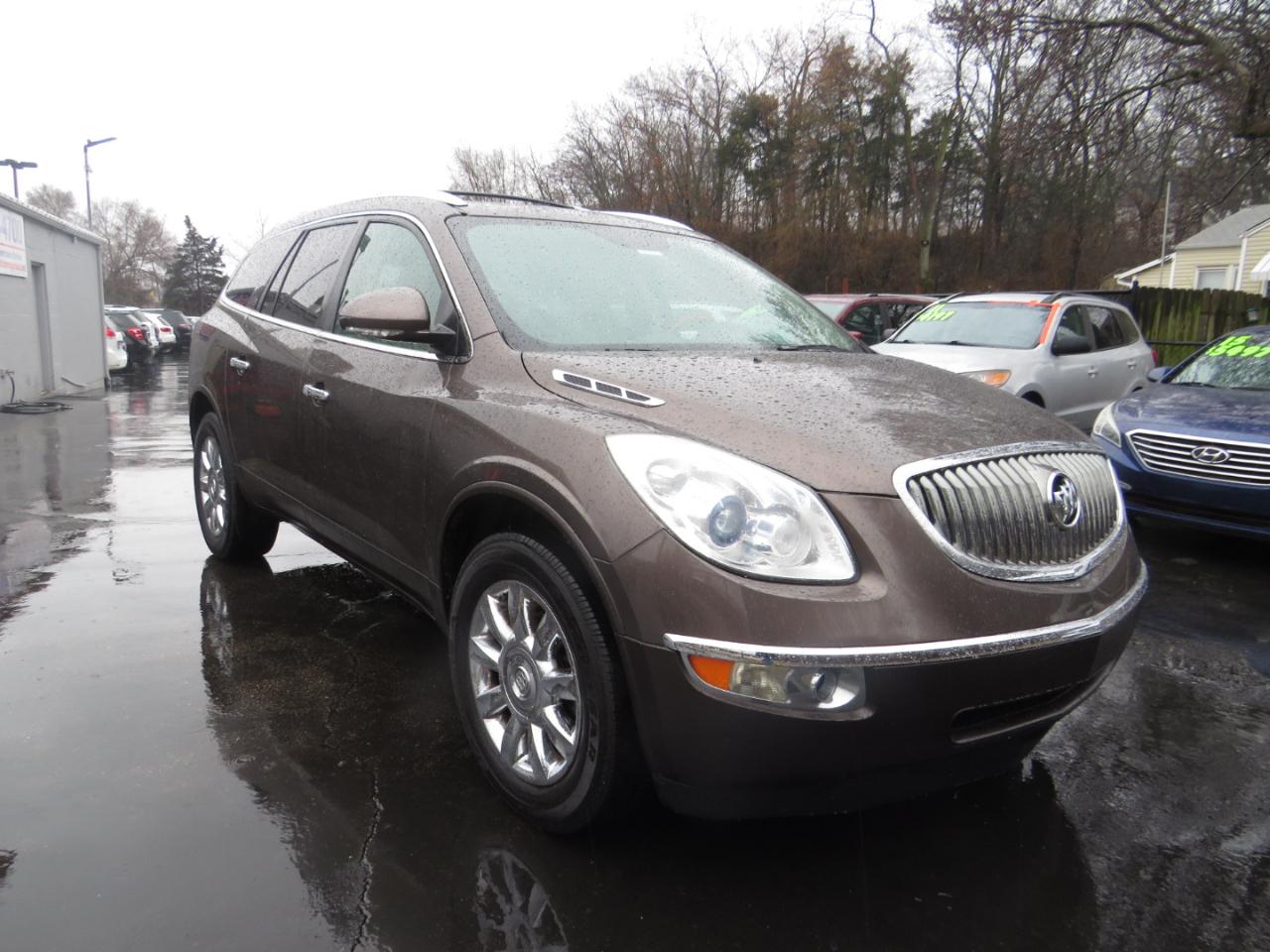Buick Enclave FWD 4dr Leather 2012