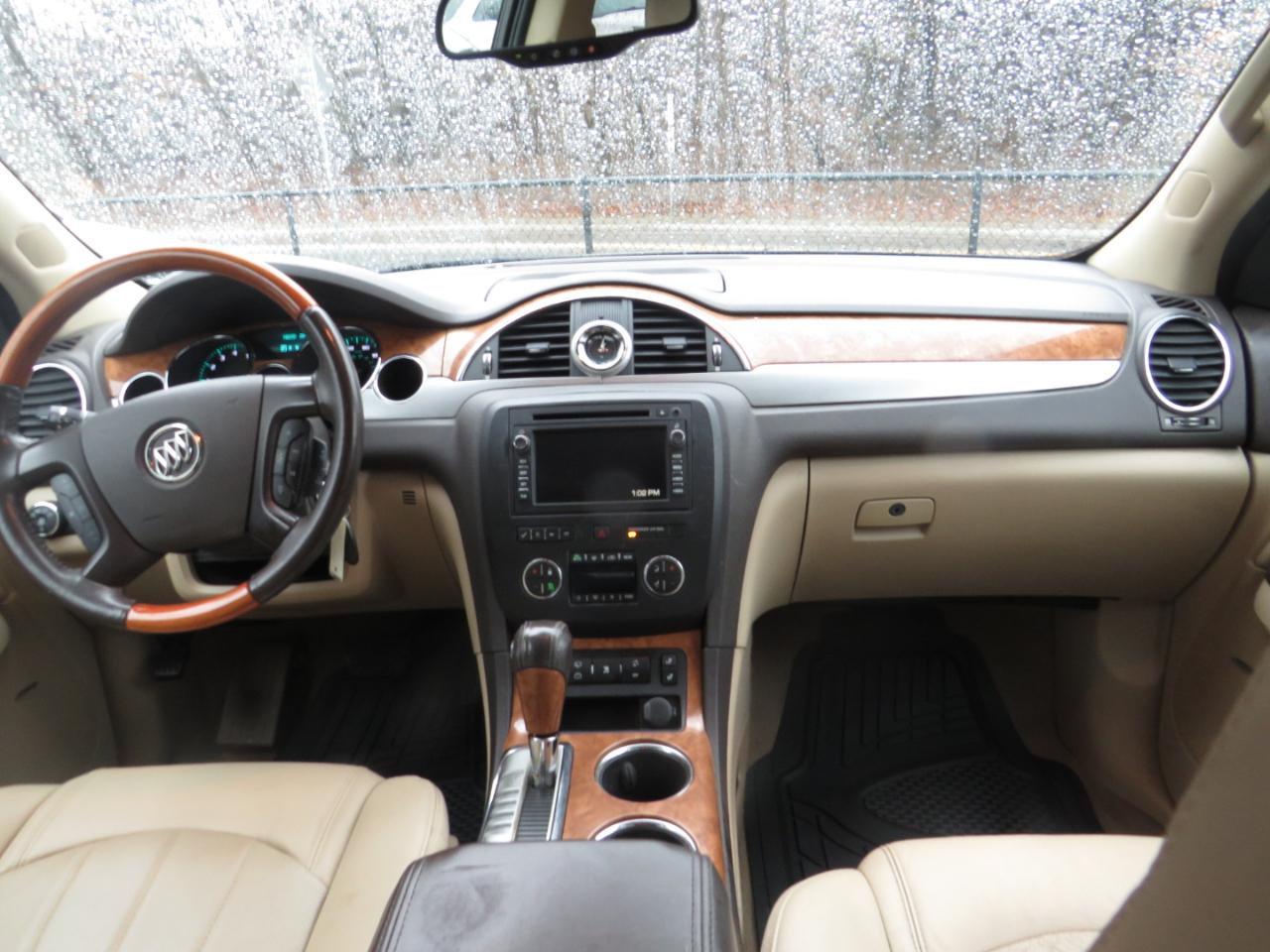 Buick Enclave FWD 4dr Leather 2012