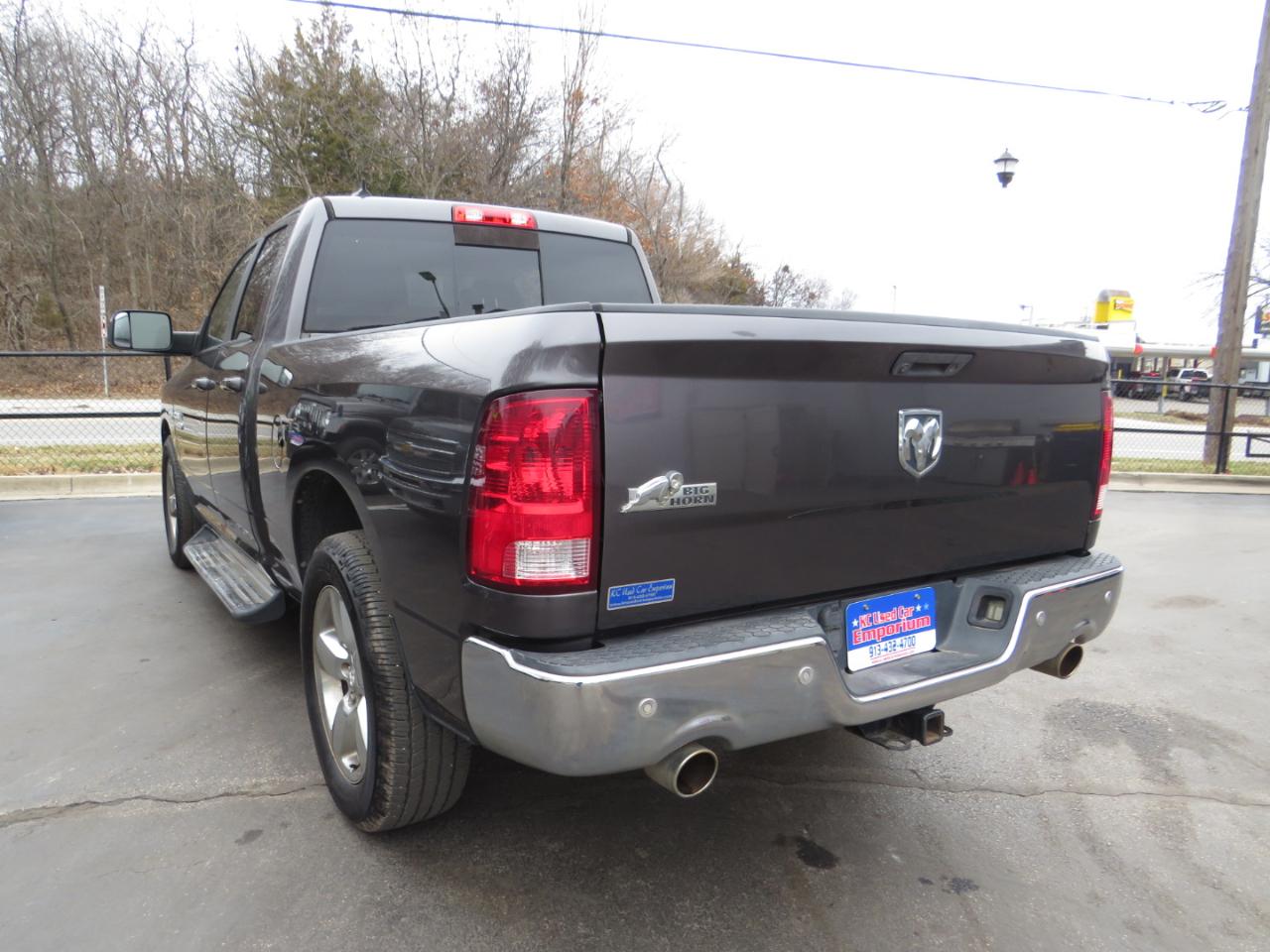 RAM 1500 2WD Quad Cab 140.5" Big Horn 2015