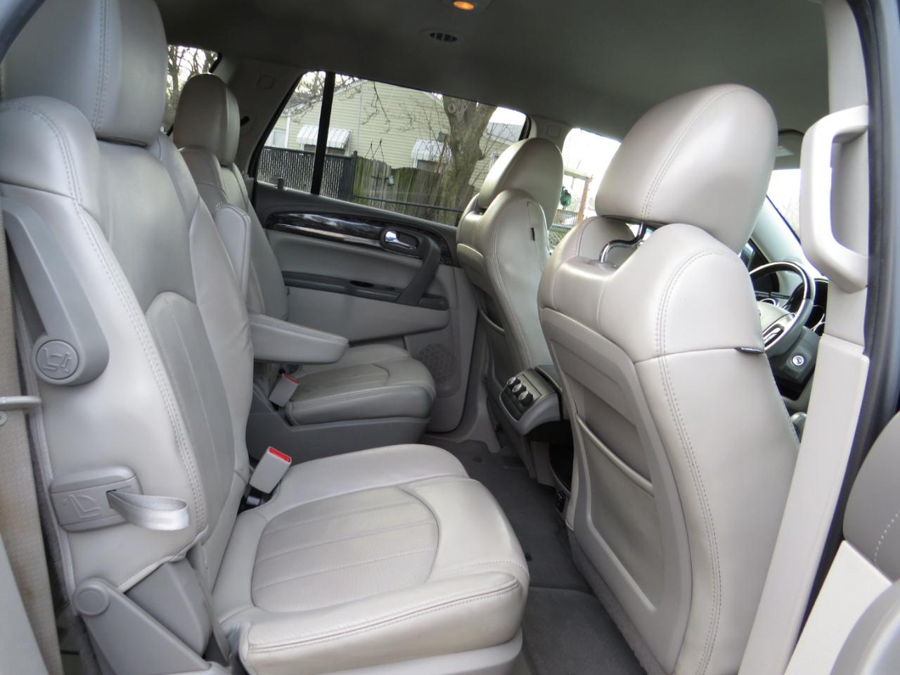 Buick Enclave FWD 4dr Leather 2014