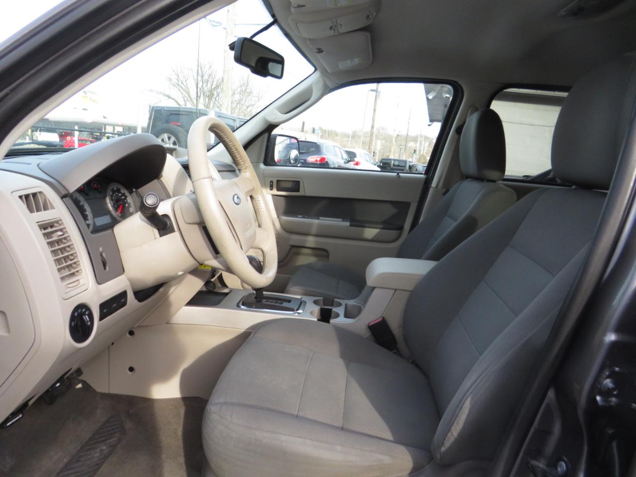 Ford Escape 4WD 4dr V6 Auto XLT 2009