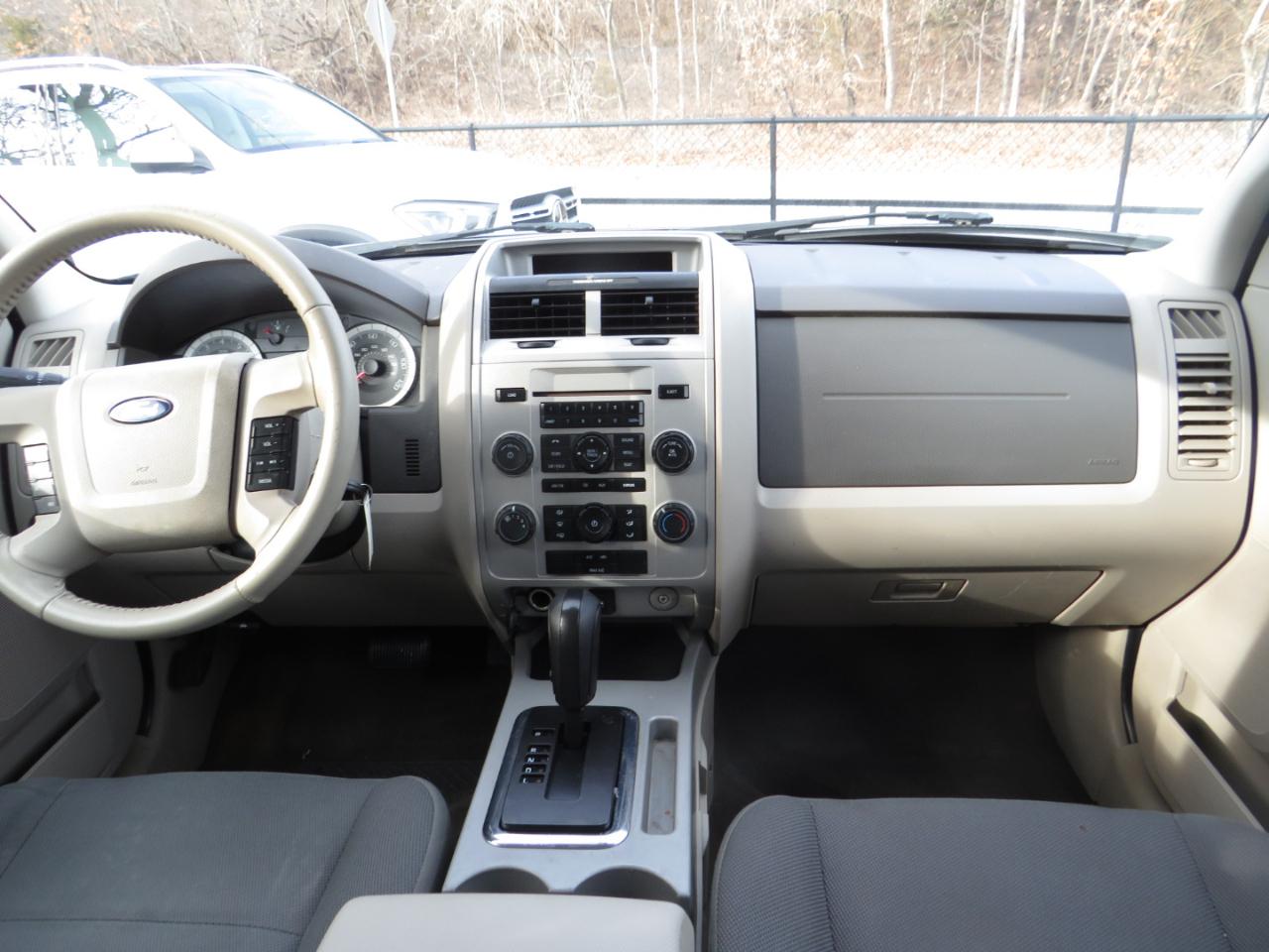 Ford Escape 4WD 4dr V6 Auto XLT 2009