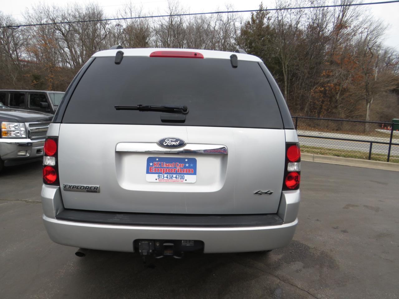 Ford Explorer 4WD 4dr Limited 2010