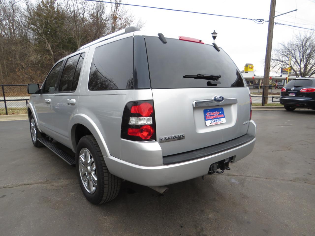 Ford Explorer 4WD 4dr Limited 2010