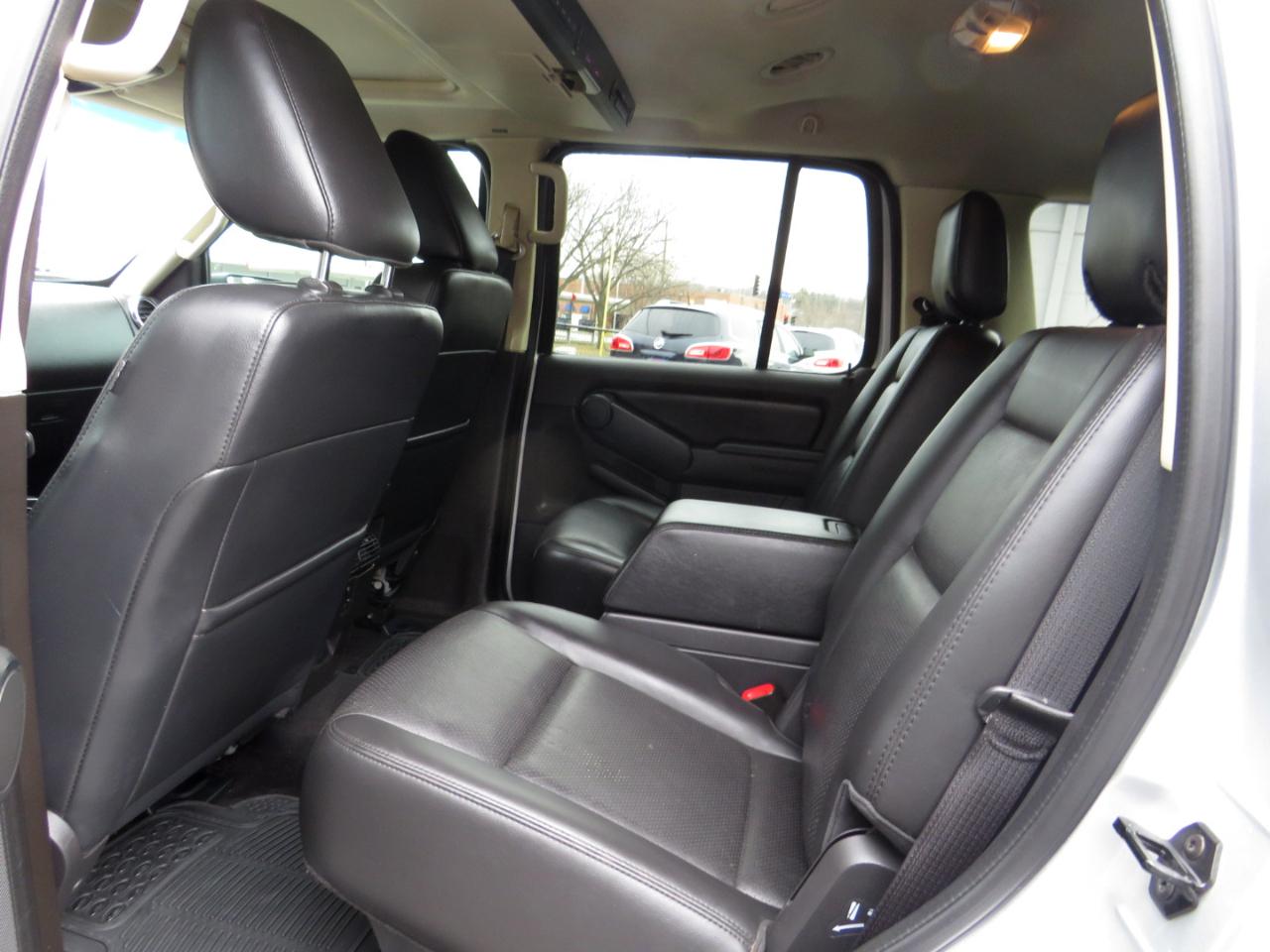 Ford Explorer 4WD 4dr Limited 2010