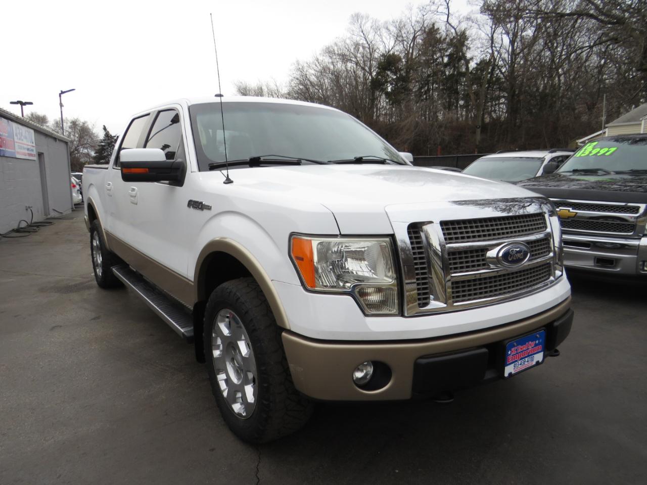 Ford F-150 4WD SuperCrew 145" Platinum 2011