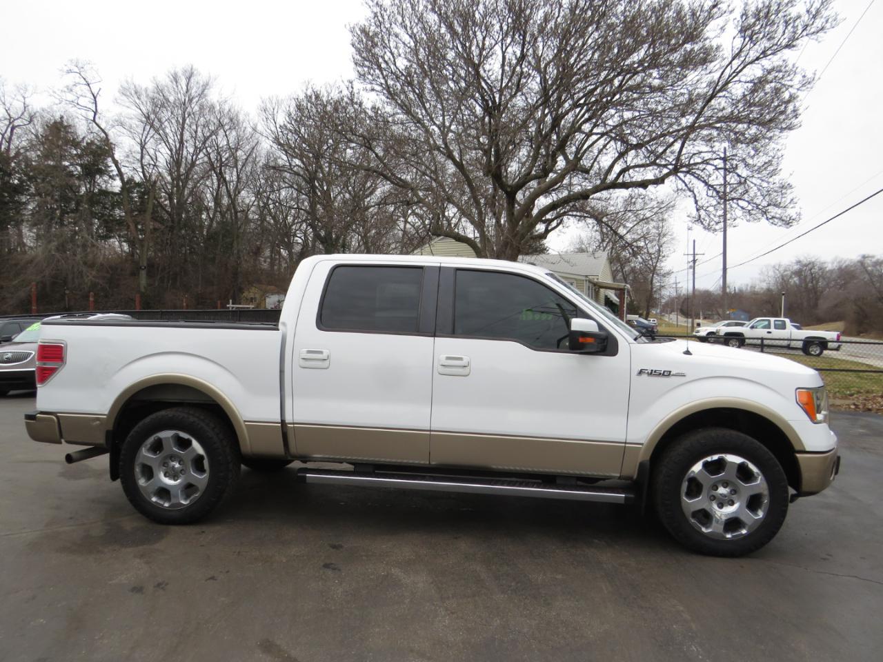 Ford F-150 4WD SuperCrew 145" Platinum 2011