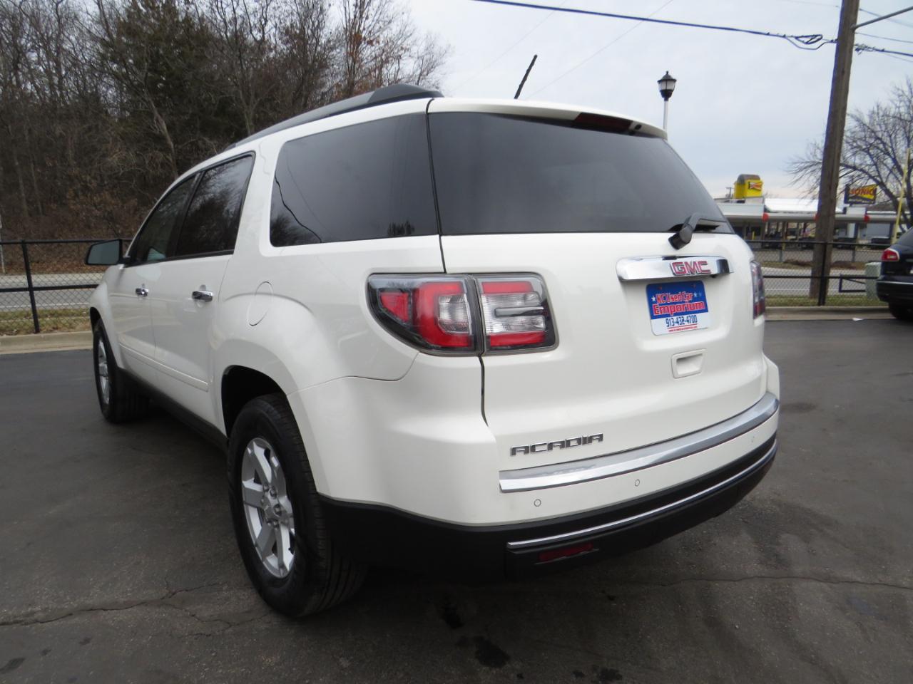 GMC Acadia FWD 4dr SLE w/SLE-2 2013