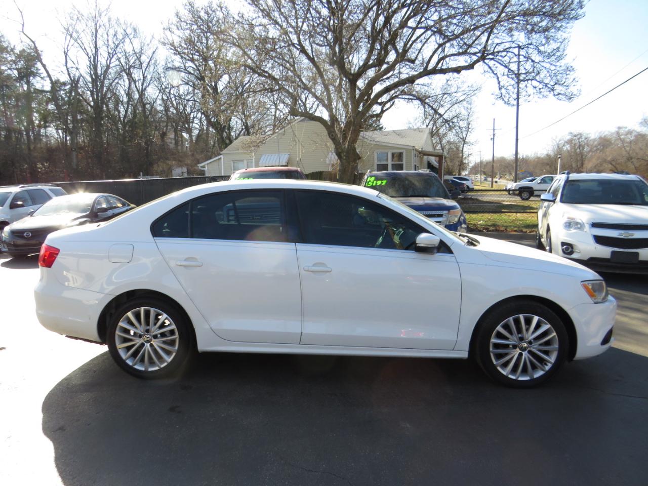 Volkswagen Jetta Sedan 4dr Auto SEL 2013