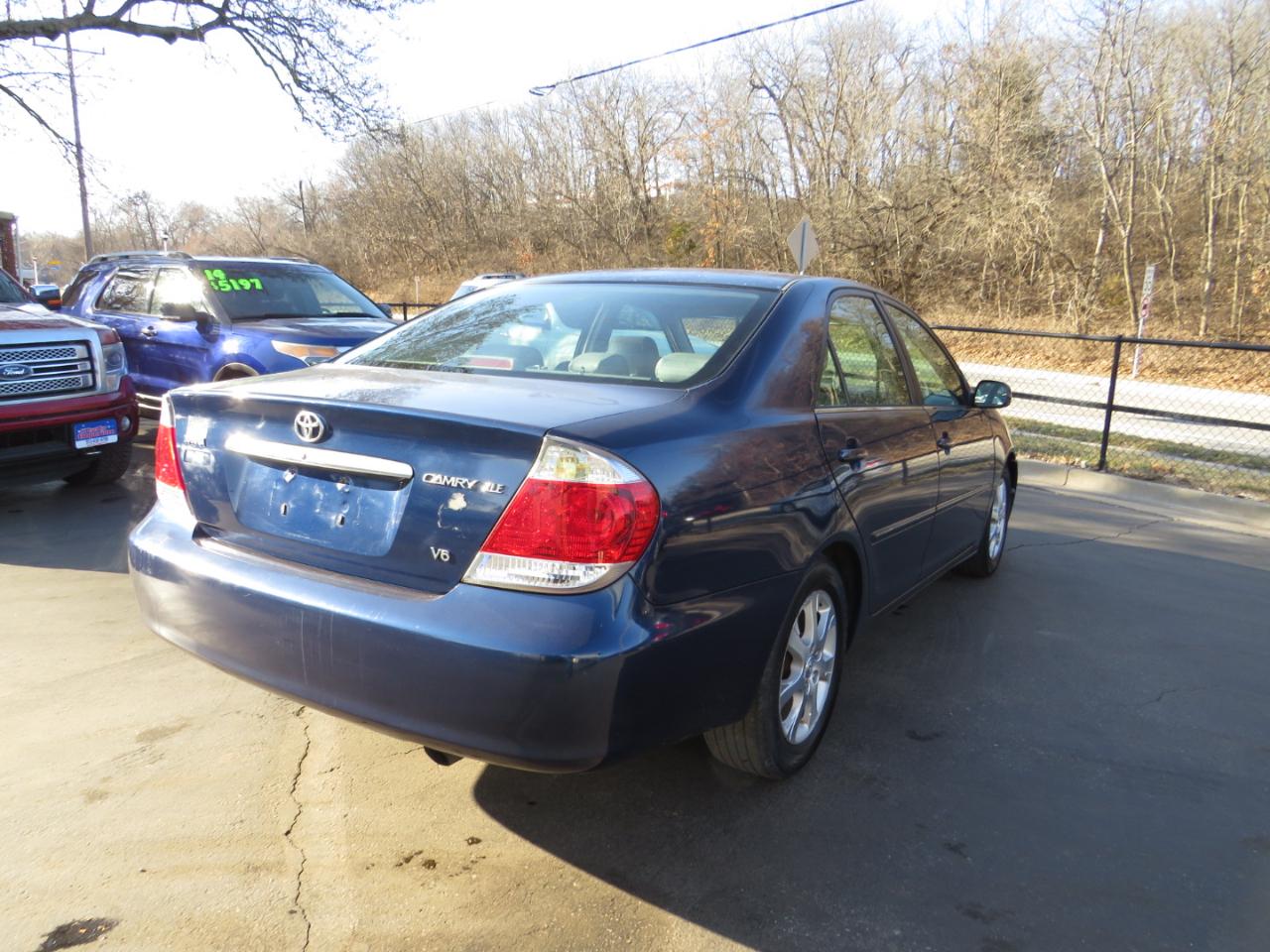 Toyota Camry 4dr Sdn XLE V6 Auto (Natl) 2005