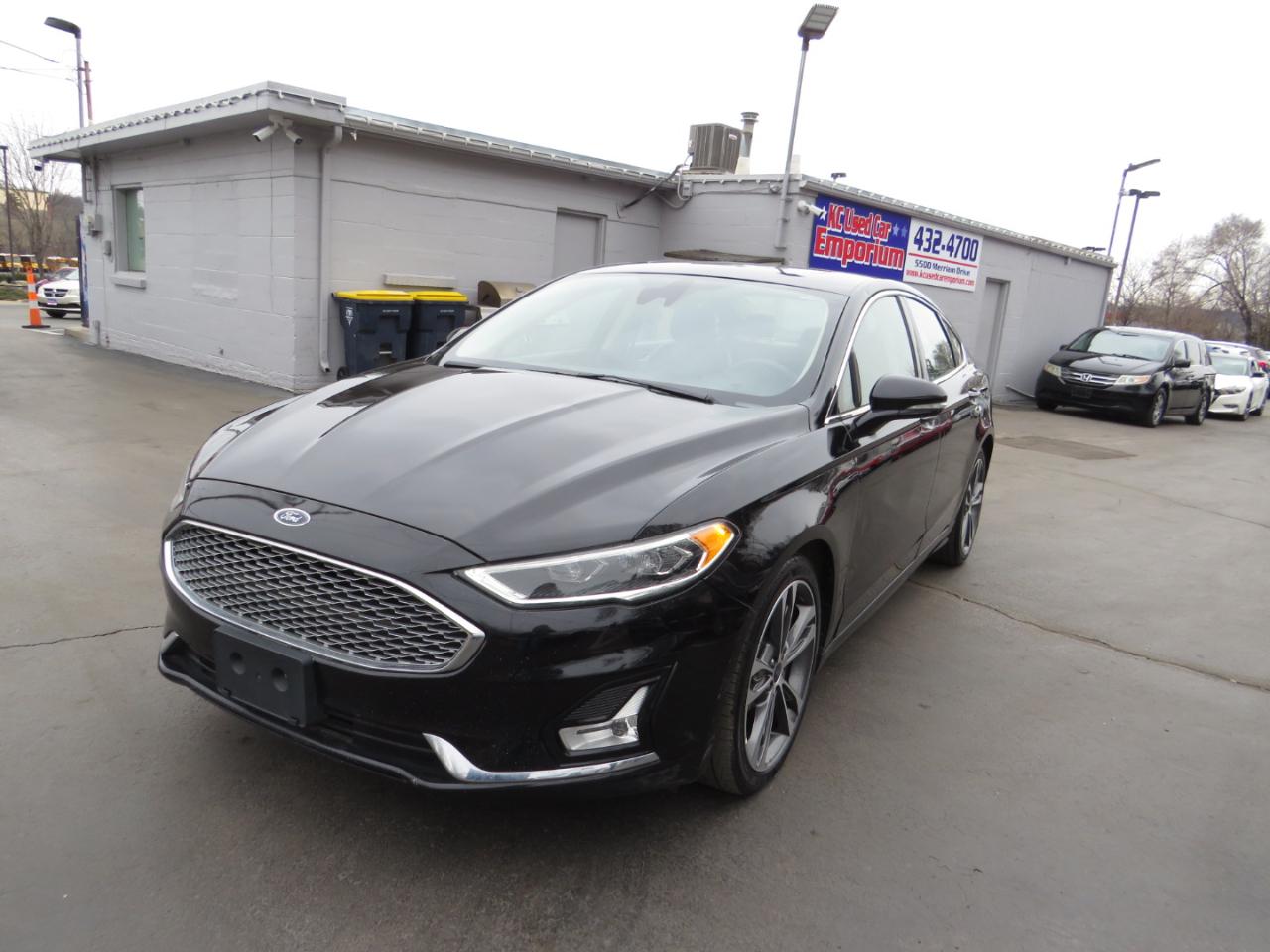 Ford Fusion Titanium FWD 2019