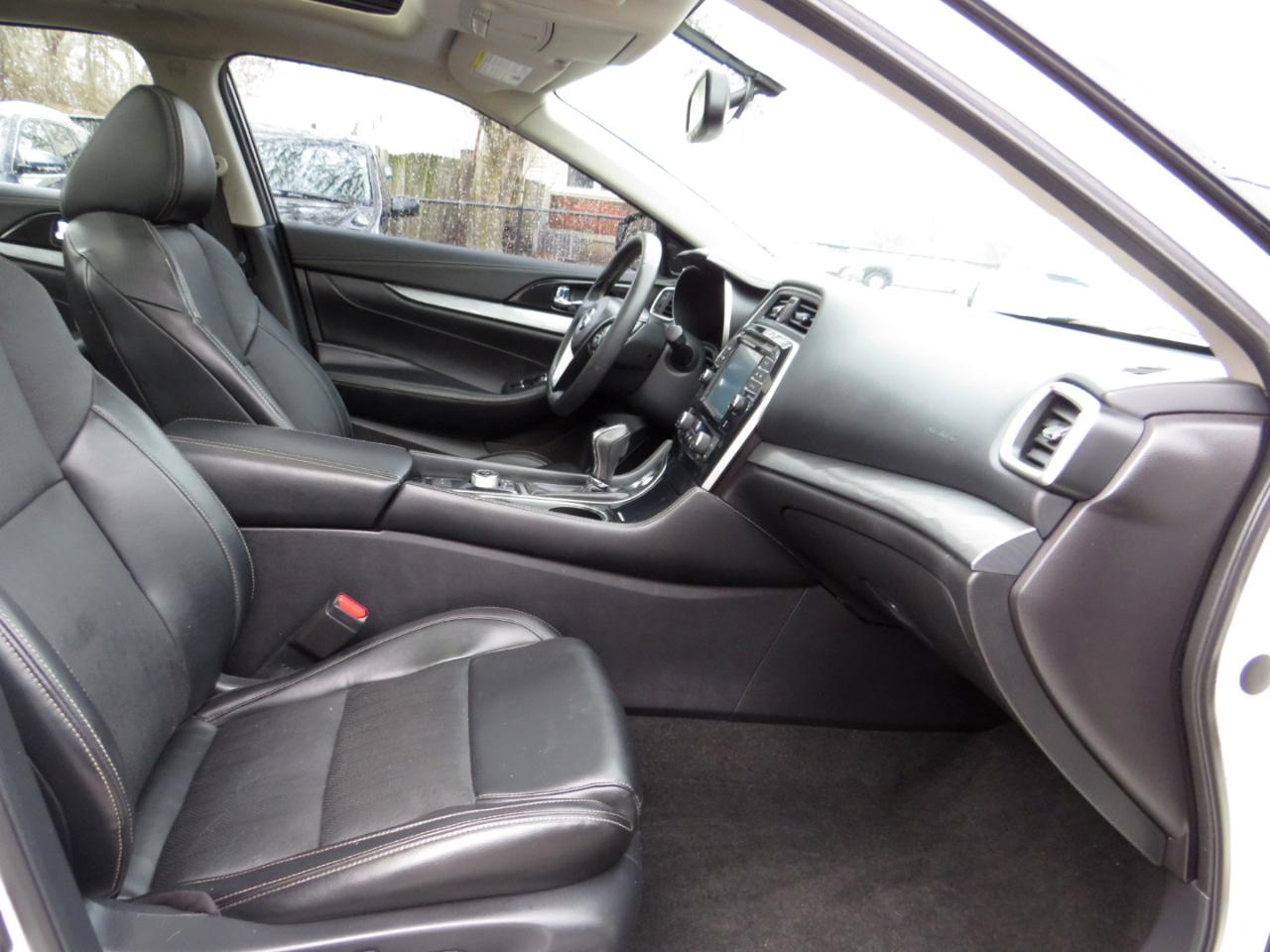 Nissan Maxima SL 3.5L 2017