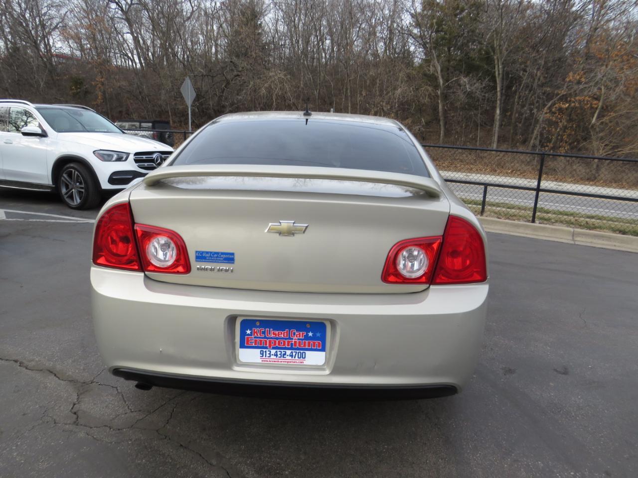 Chevrolet Malibu 4dr Sdn LS w/1LS 2011