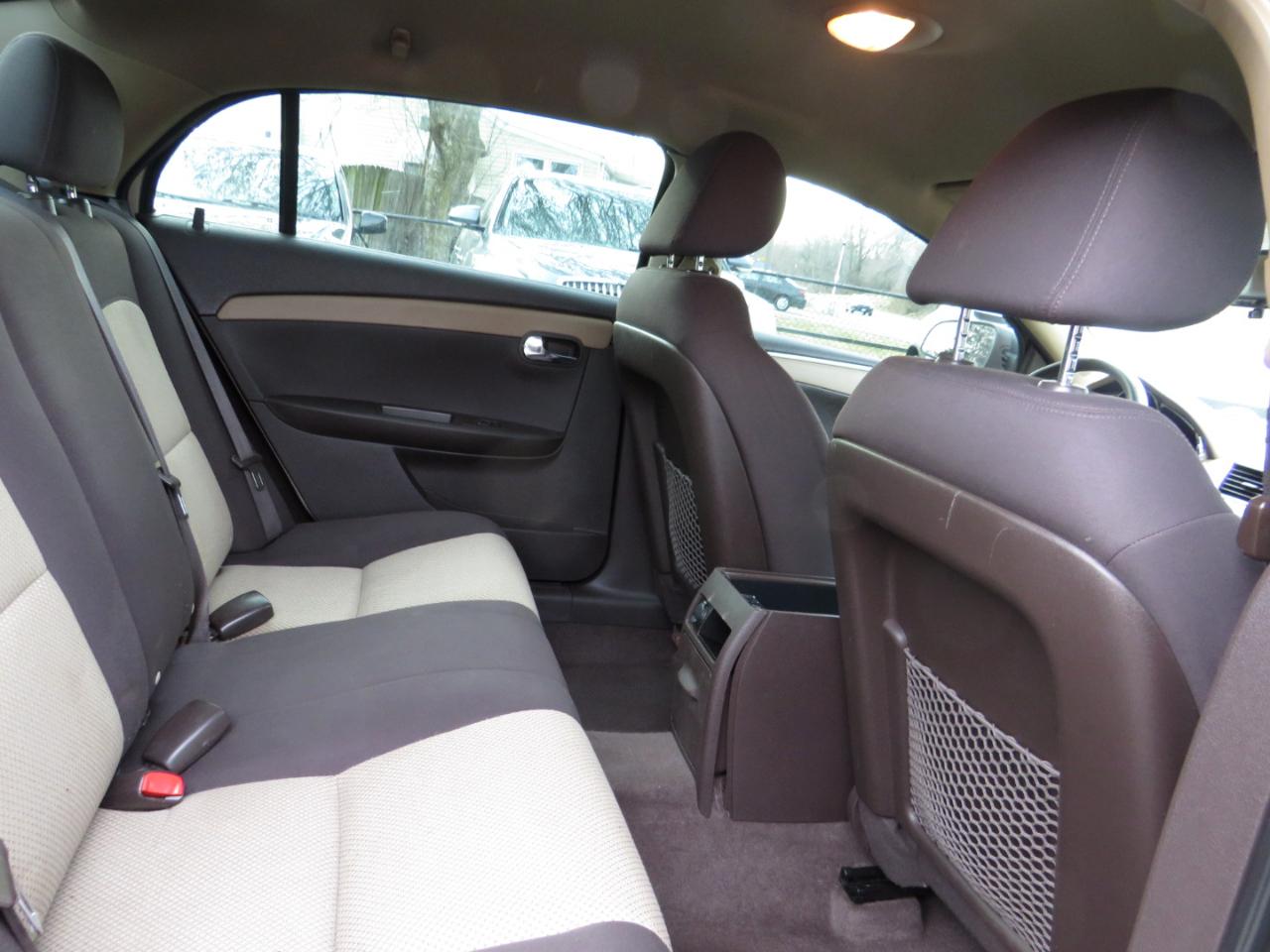 Chevrolet Malibu 4dr Sdn LS w/1LS 2011