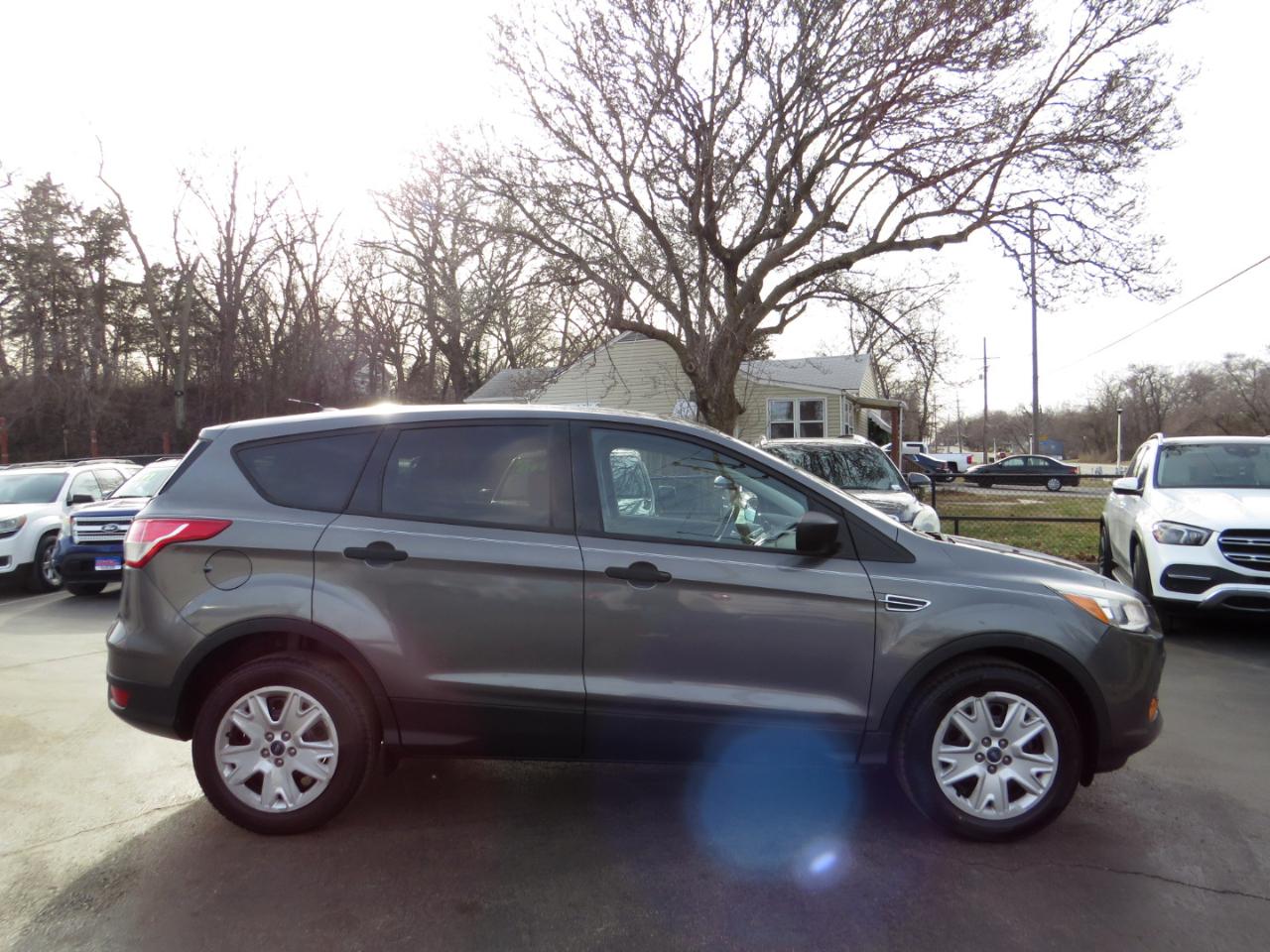 Ford Escape FWD 4dr S 2014