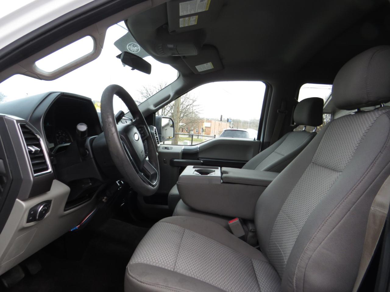 Ford F-150 4WD SuperCrew 145" XLT 2016