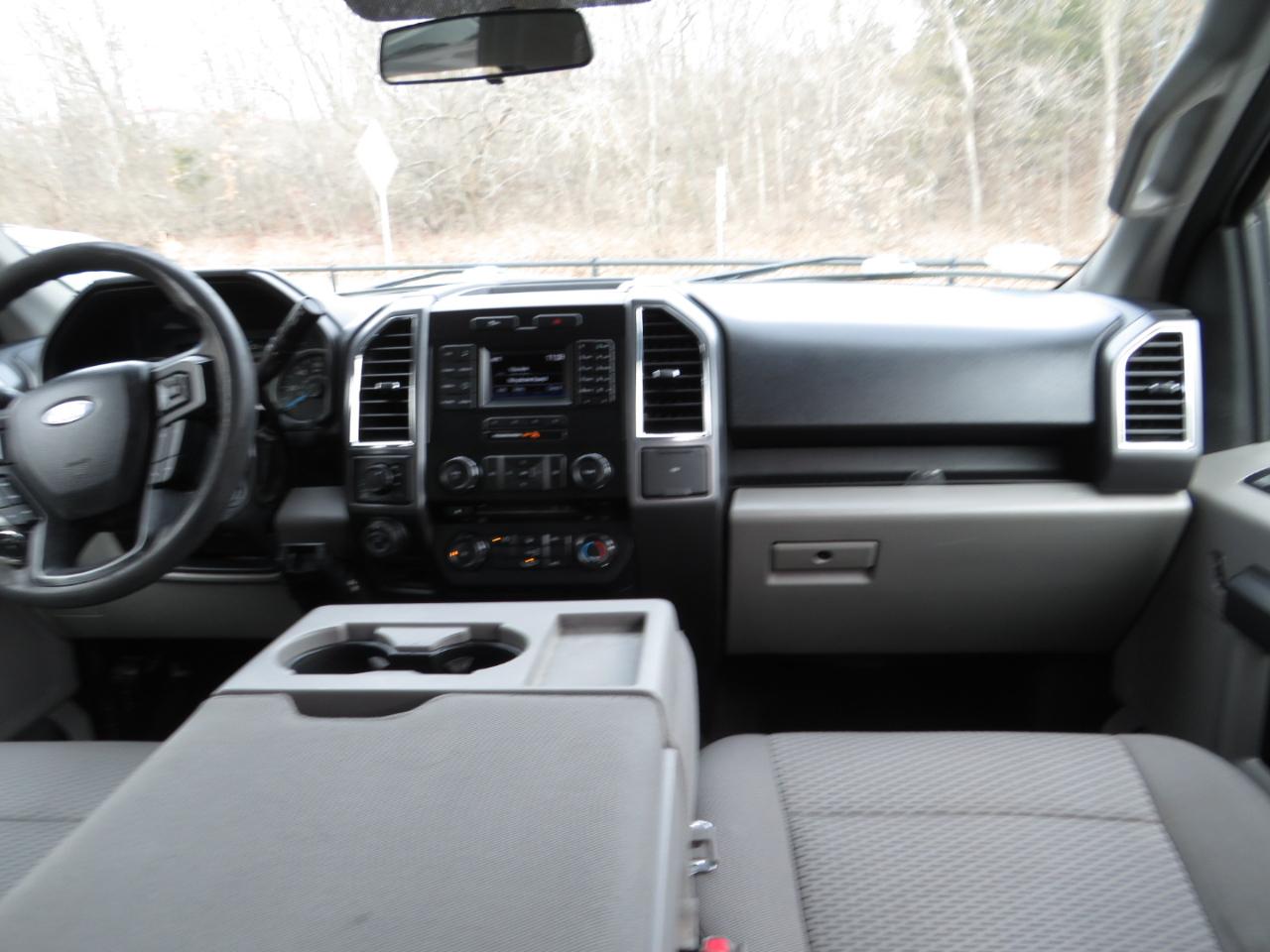 Ford F-150 4WD SuperCrew 145" XLT 2016