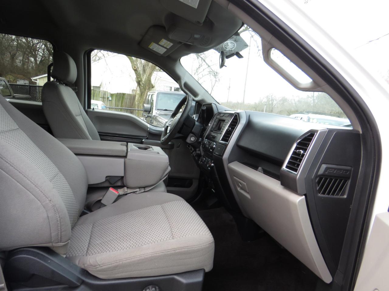 Ford F-150 4WD SuperCrew 145" XLT 2016