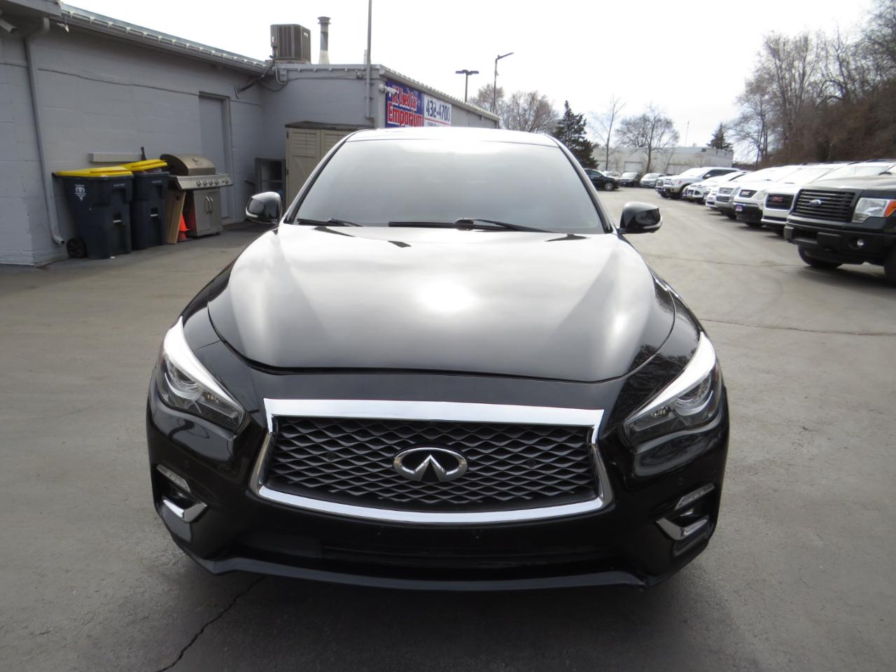 Infiniti Q50 3.0t LUXE AWD 2019