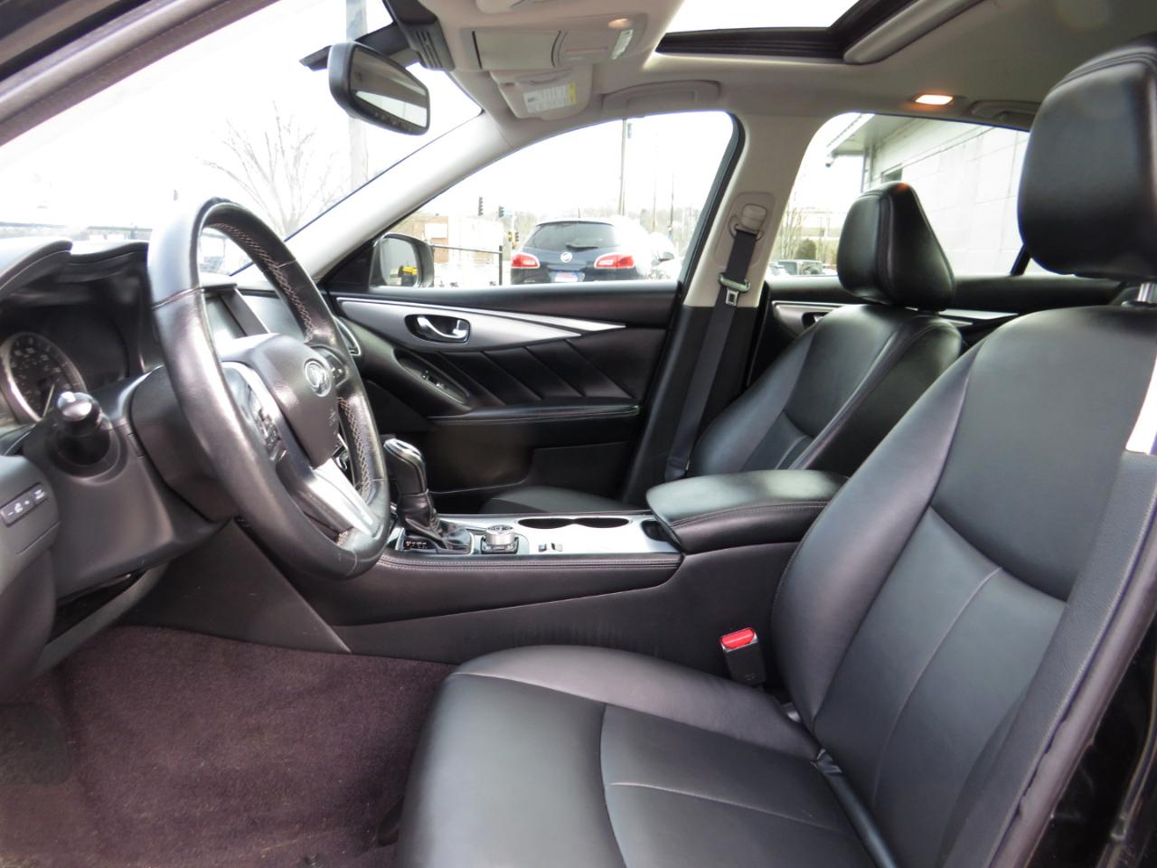 Infiniti Q50 3.0t LUXE AWD 2019