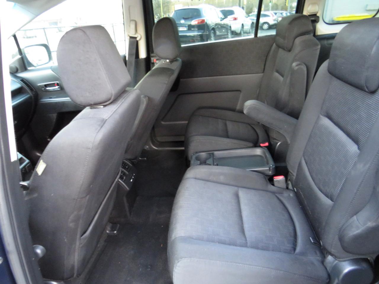 Mazda MAZDA5 4dr Wgn Auto Sport 2009