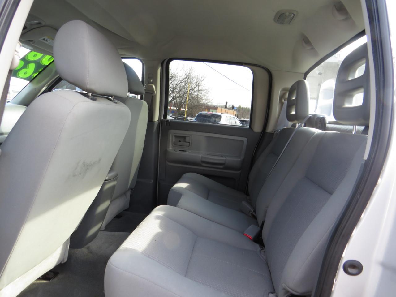 Dodge Dakota 4dr Quad Cab 131 4WD SLT 2006