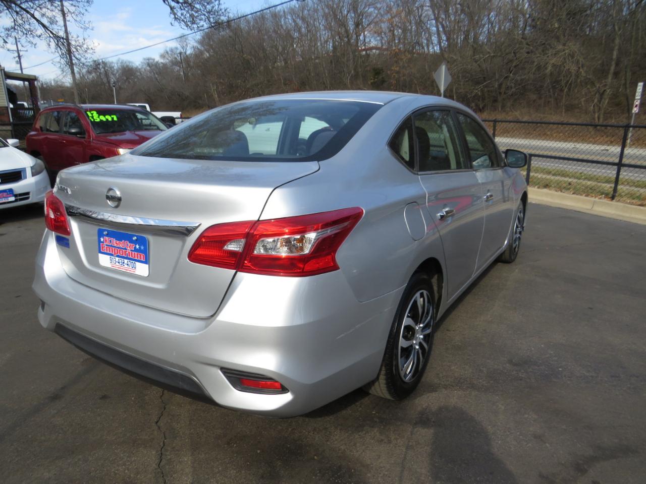 Nissan Sentra 4dr Sdn I4 CVT FE+ S 2016
