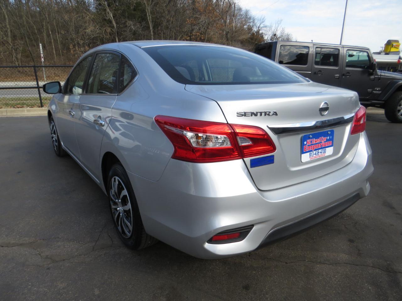 Nissan Sentra 4dr Sdn I4 CVT FE+ S 2016