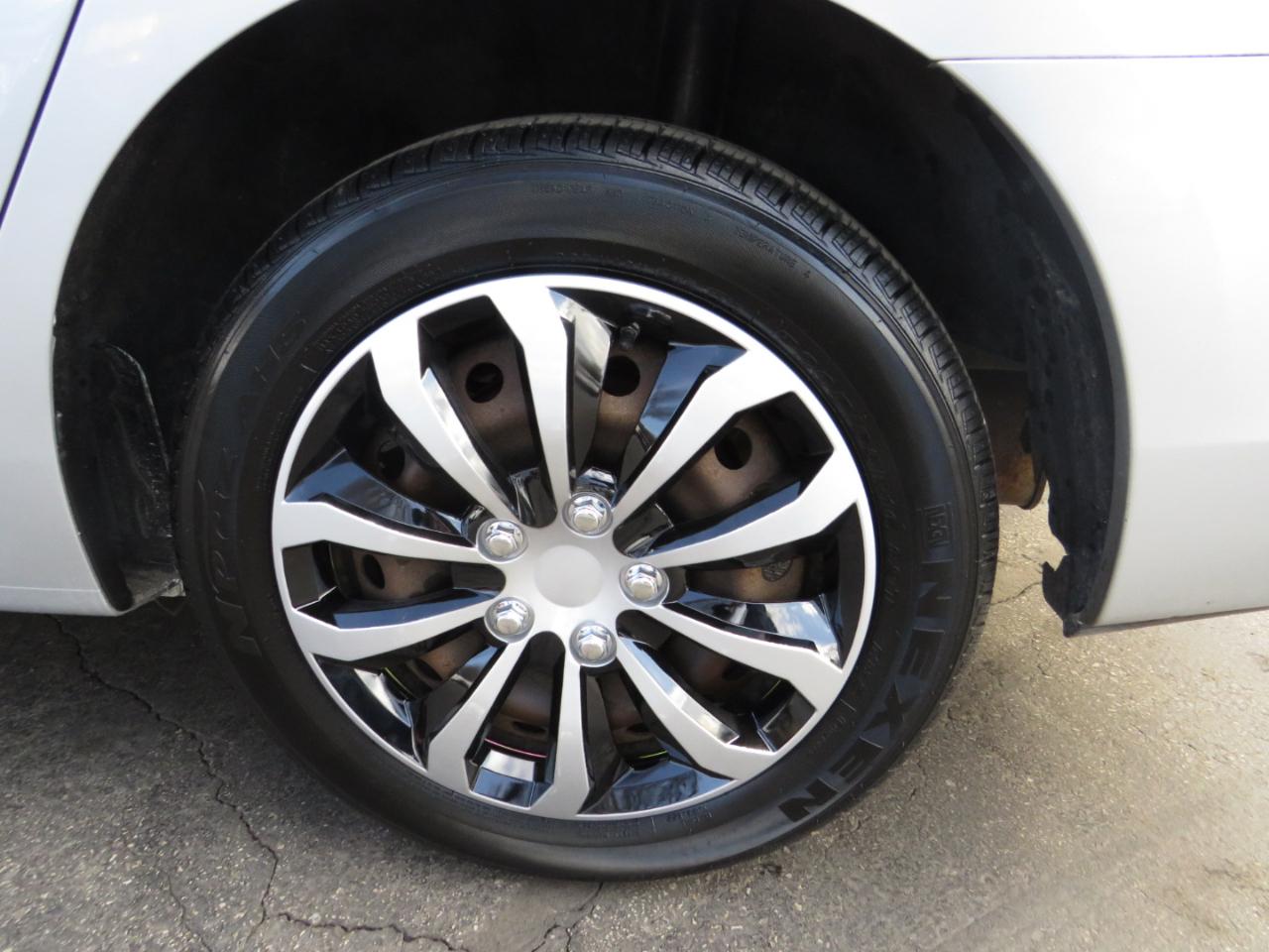 Nissan Sentra 4dr Sdn I4 CVT FE+ S 2016