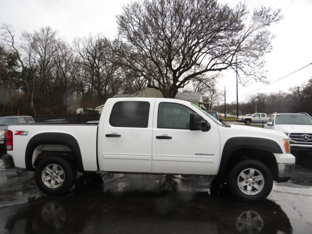 GMC Sierra 1500 4WD Crew Cab 143.5" SLE 2012