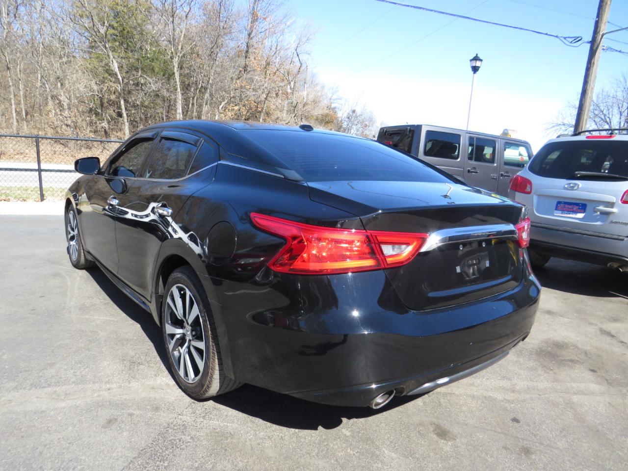 Nissan Maxima 4dr Sdn 3.5 S 2016