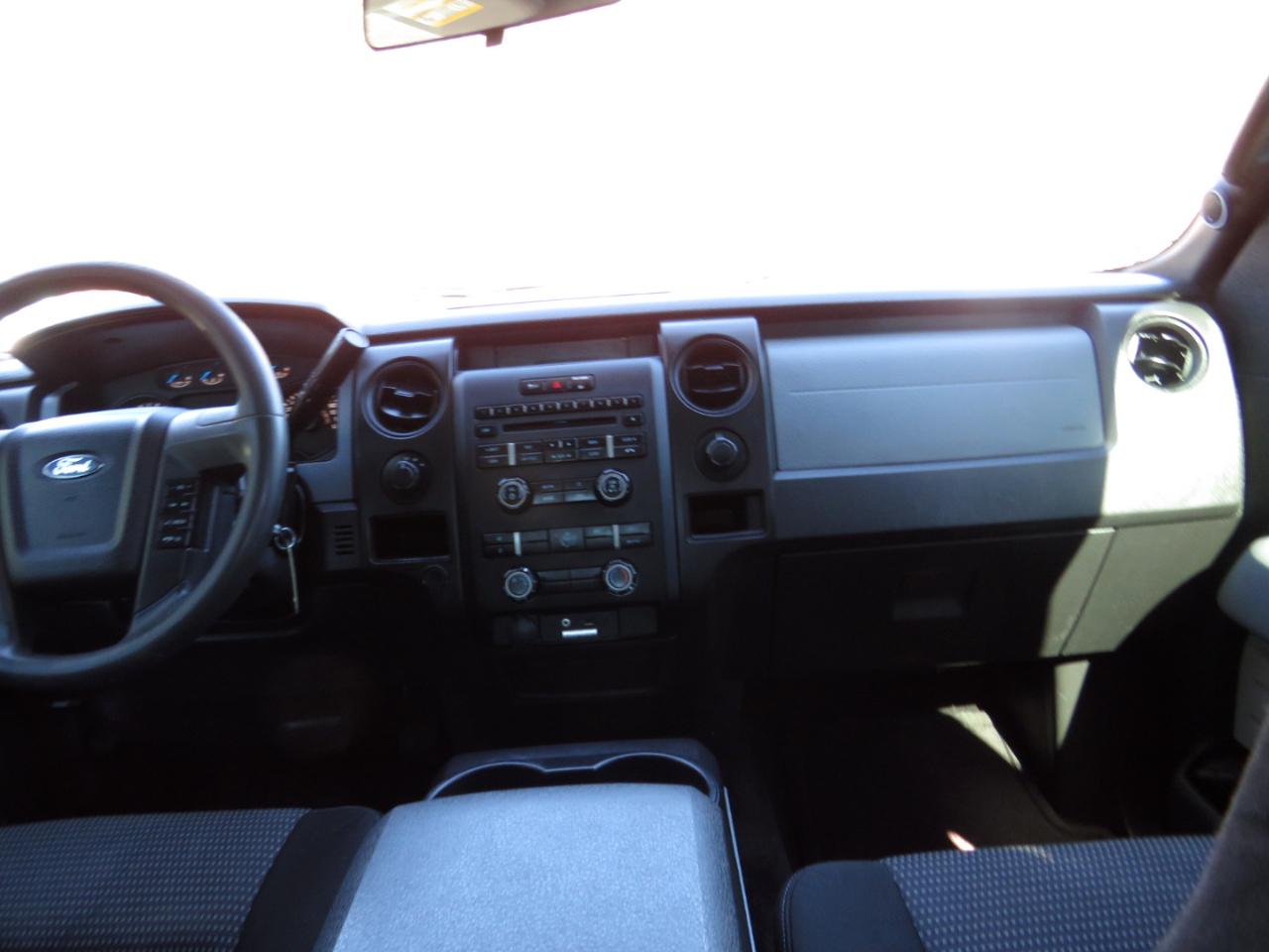 Ford F-150 4WD SuperCrew 145" Platinum 2014