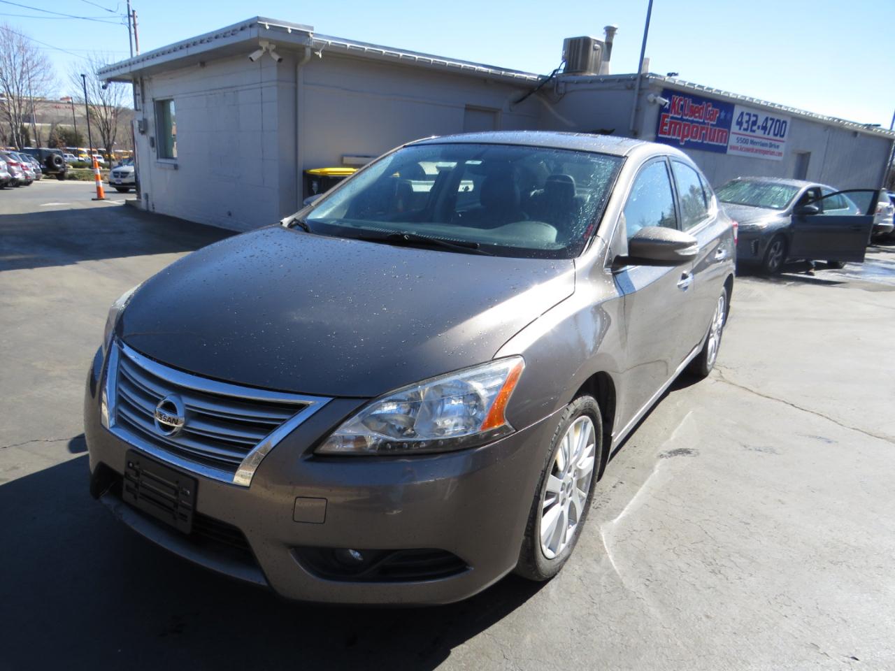 Nissan Sentra 4dr Sdn I4 CVT SL 2015