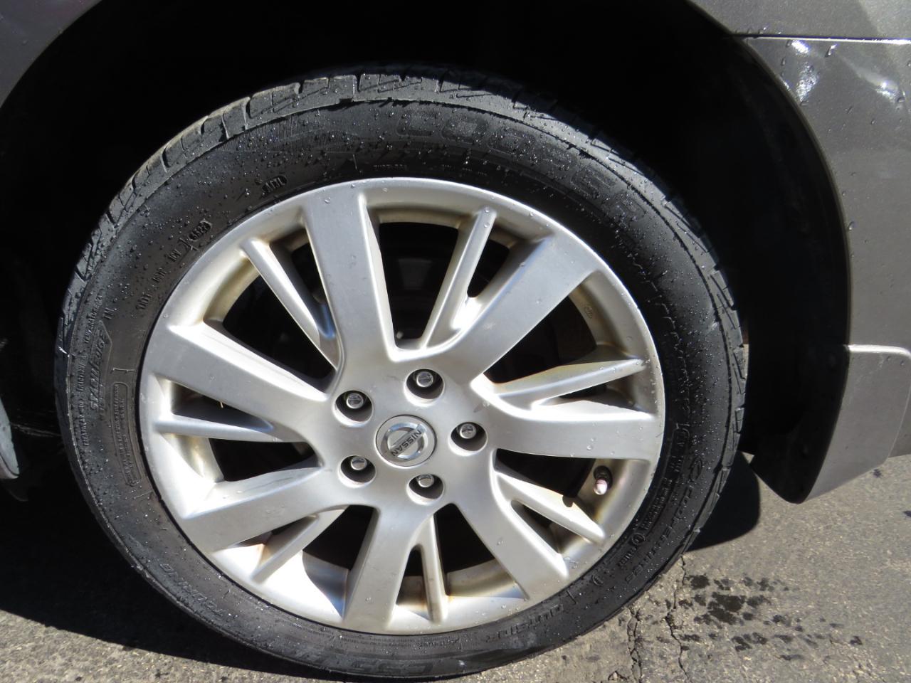 Nissan Sentra 4dr Sdn I4 CVT SL 2015