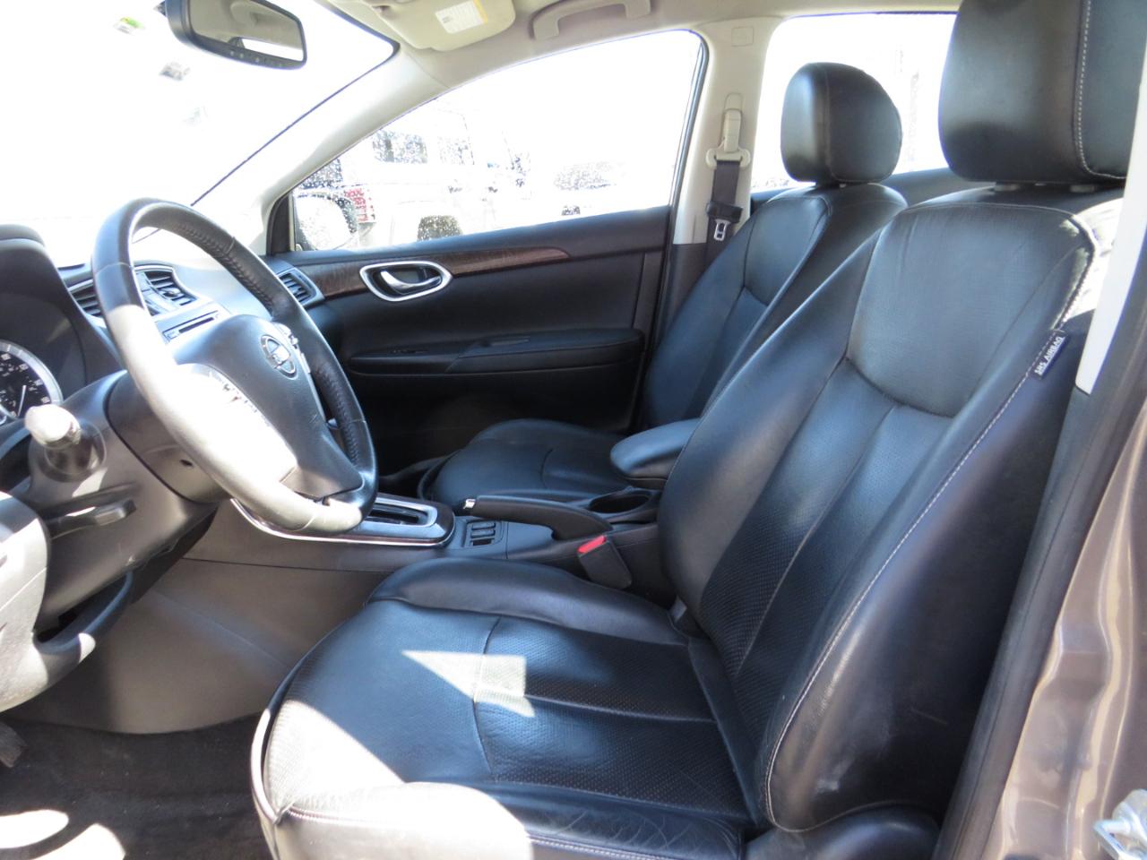 Nissan Sentra 4dr Sdn I4 CVT SL 2015