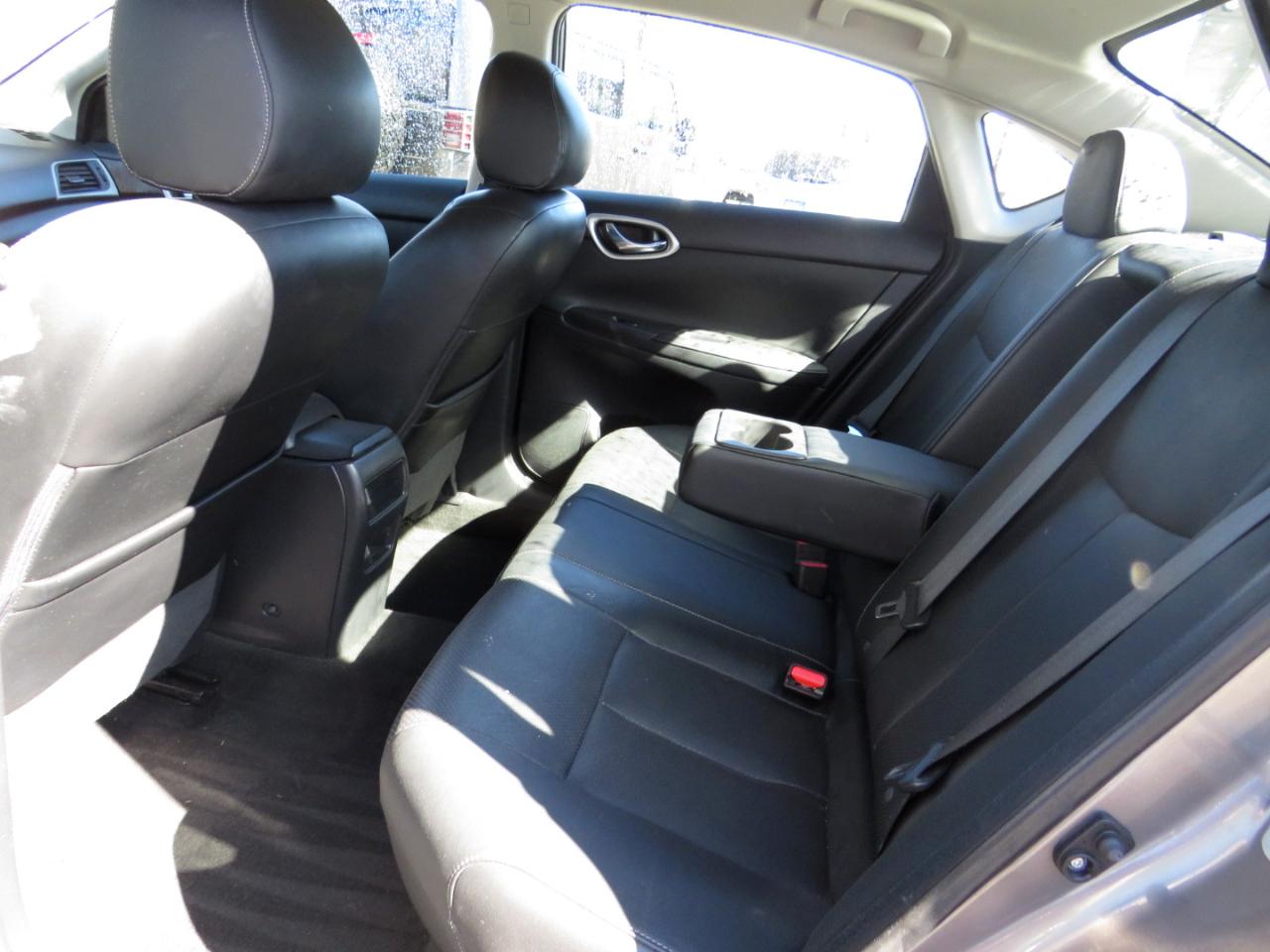 Nissan Sentra 4dr Sdn I4 CVT SL 2015