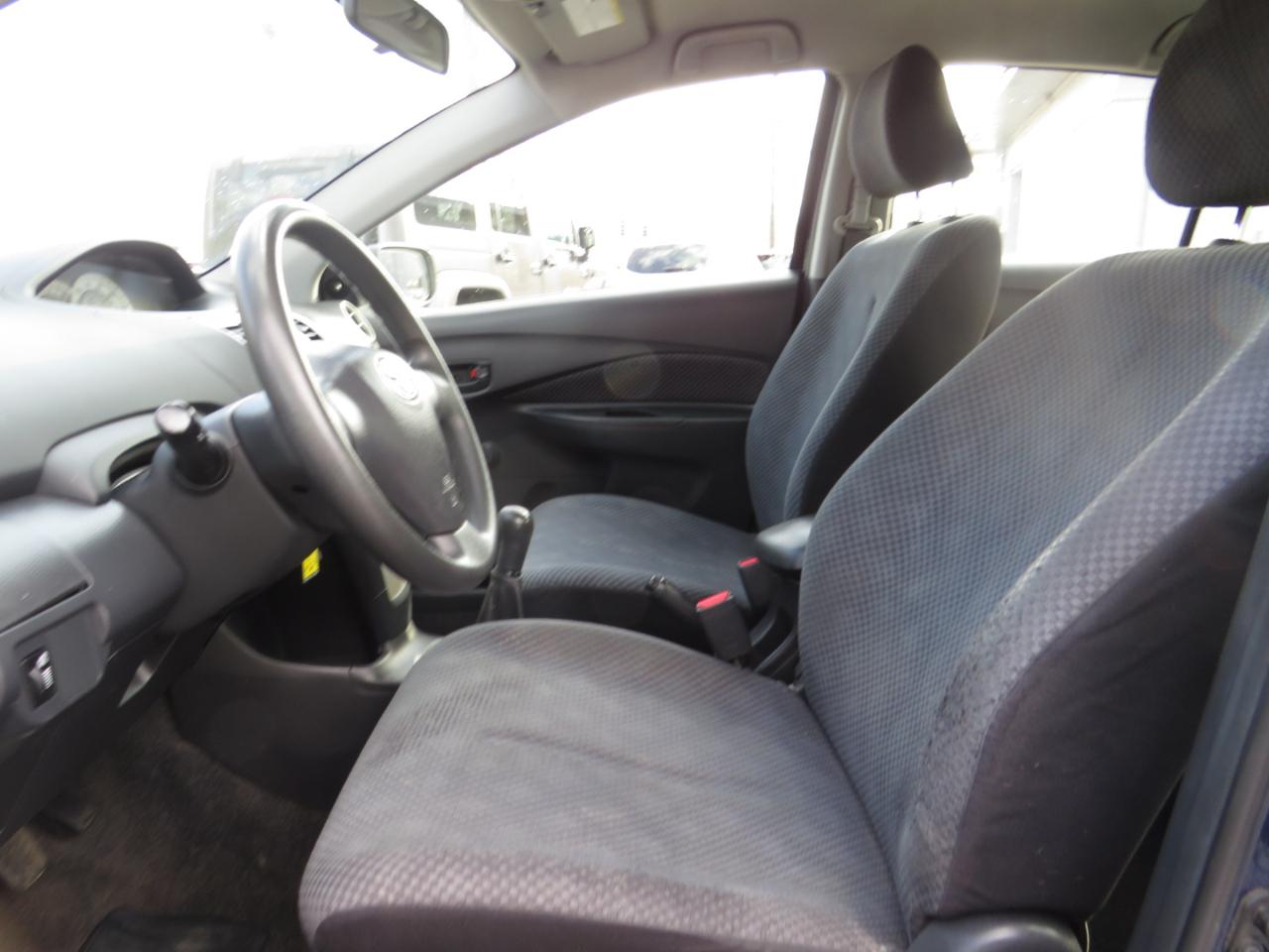 Toyota Yaris 4dr Sdn Auto Base (Natl) 2007