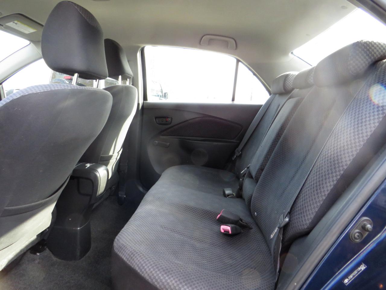 Toyota Yaris 4dr Sdn Auto Base (Natl) 2007