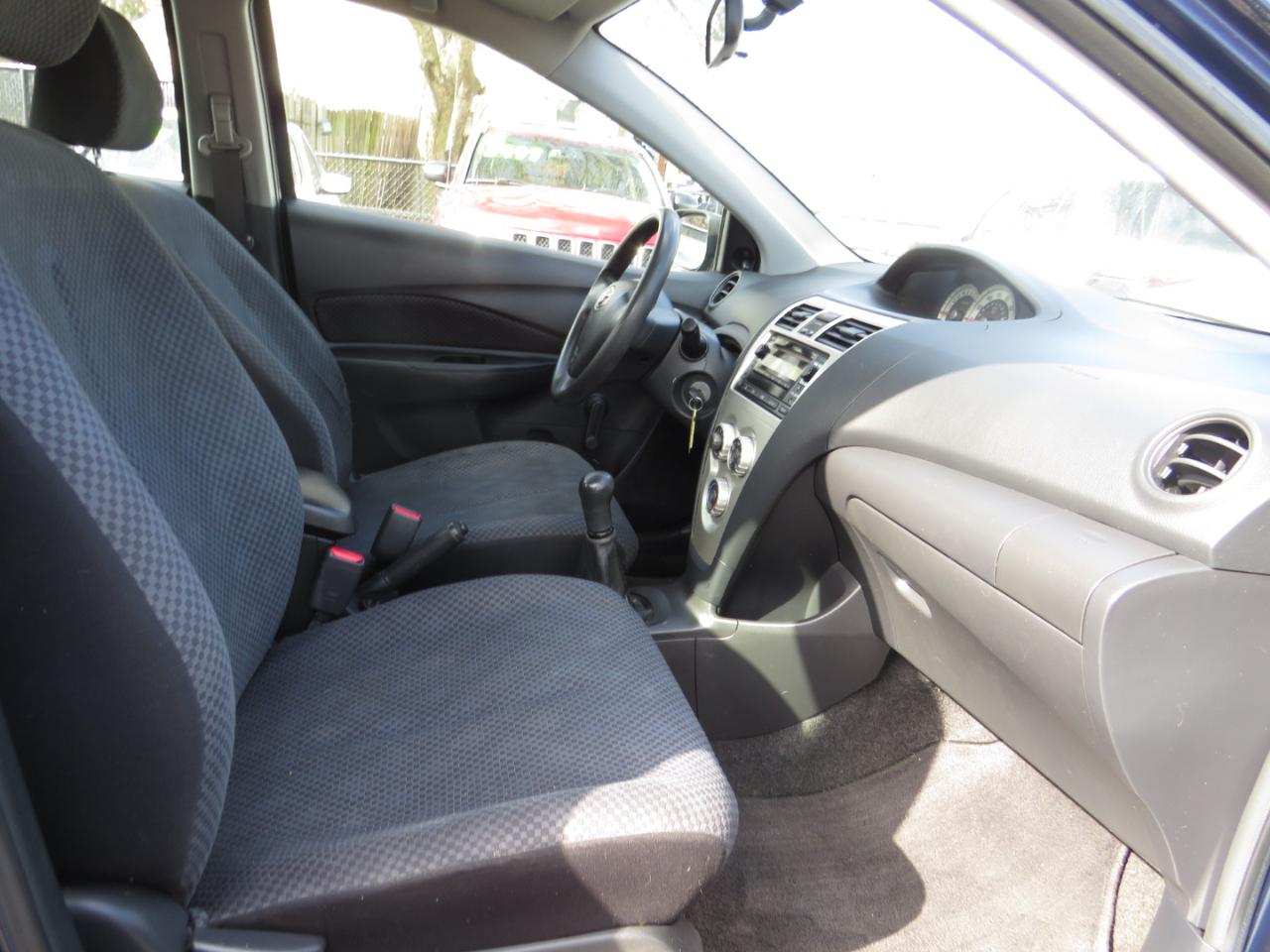 Toyota Yaris 4dr Sdn Auto Base (Natl) 2007