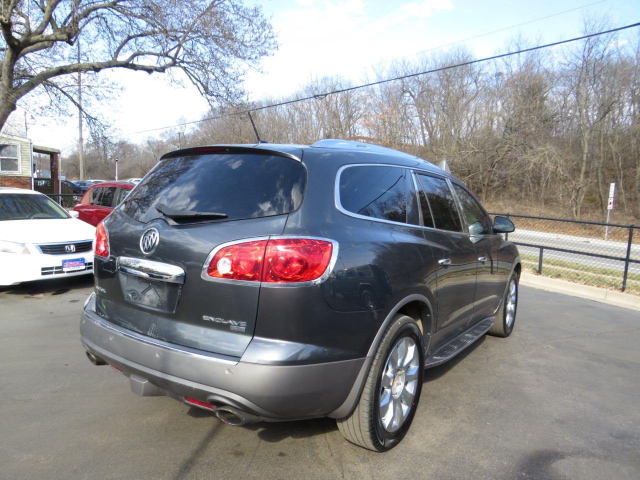 Buick Enclave FWD 4dr CXL-2 2011